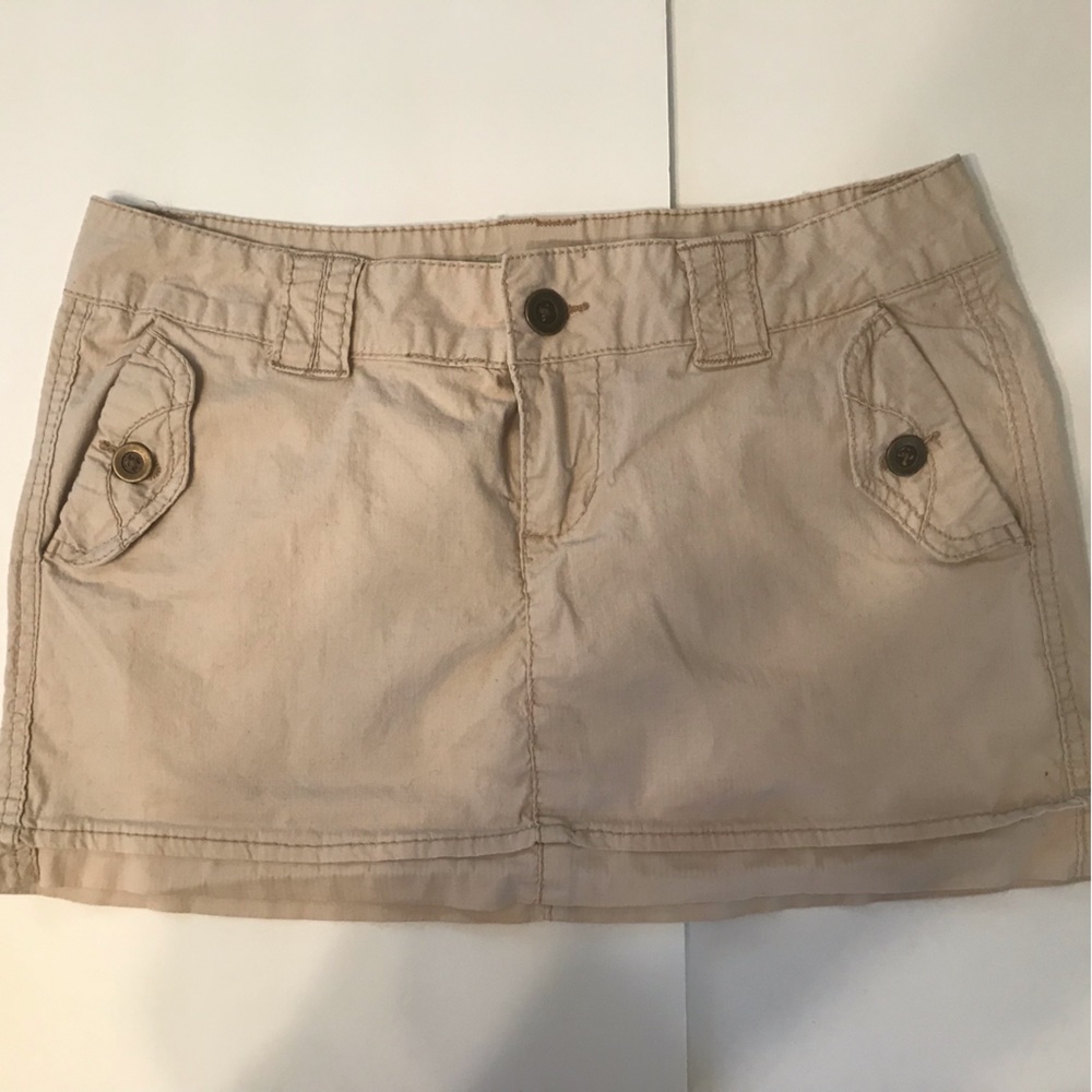 Paris blues khaki low rise mini skirt gently used great condition